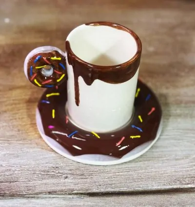 Çikolatalı Donut Kahve Fincanı