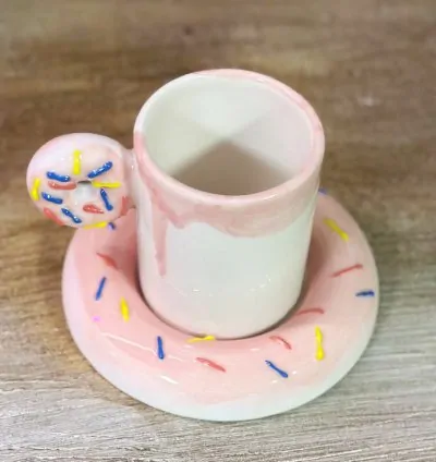 El Yapımı Pembe Donut Temalı Kahve Fincanı